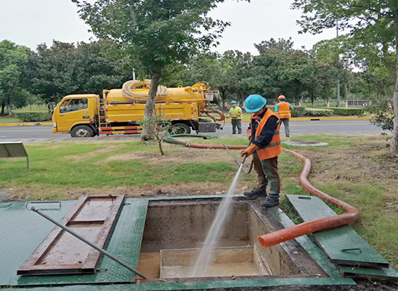 西沙化油池清理